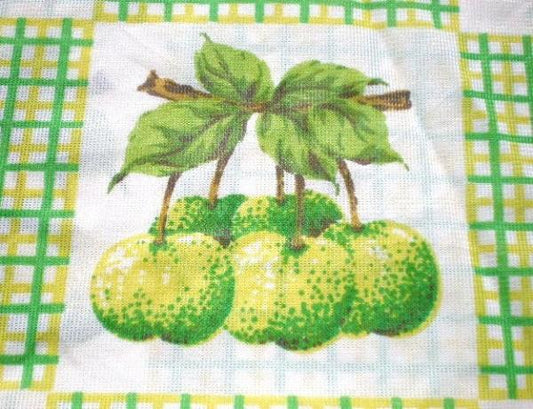 70's レトロなリンゴ柄ヴィンテージ・カーテン