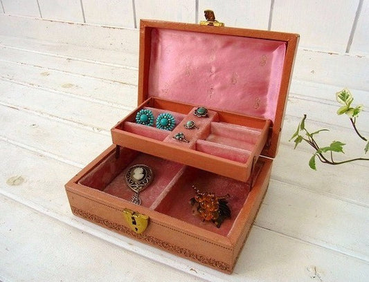 【Mele】サーモンピンク色・小さなアンティーク・ジュエリーボックス/ジュエリーケース/宝石箱