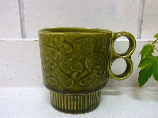 きのこ柄・陶器製・ヴィンテージ・マグカップ/マッシュルーム