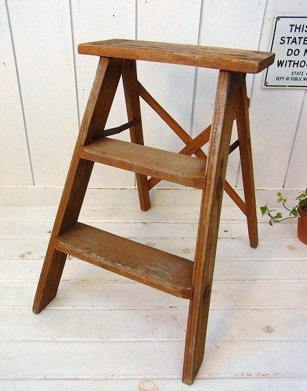 シャビーな木製・アンティーク・ステップラダー/脚立 USA