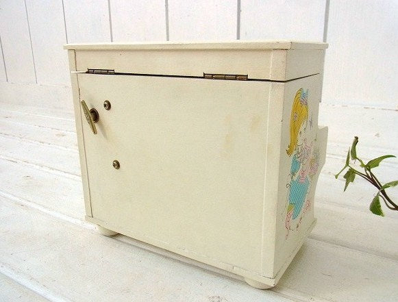 ピアノ型のオルゴール付き・木製・アンティーク・ジュエリーボックス/宝石箱 USA