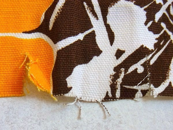 カラフルポップな花柄・デッドストック・ヴィンテージ・ファブリック/生地 USA