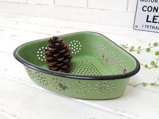 若草色×ブラック・ホーロー製・アンティーク・三角コーナー/コーナーストレーナー USA