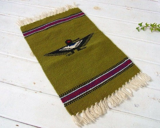 オリーブグリーン色・サンダーバード柄・ヴィンテージ・スモールラグ/マット USA