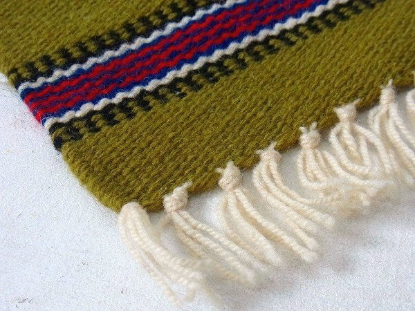 オリーブグリーン色・サンダーバード柄・ヴィンテージ・スモールラグ/マット USA