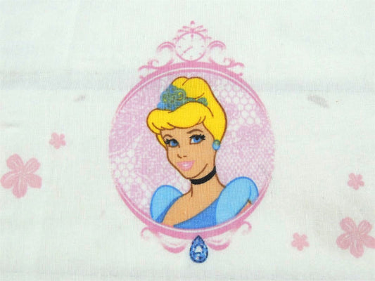 【ディズニープリンセス】シンデレラ&オーロラ姫&美女と野獣・ベル・裾レース柄・USEDフラットシーツ
