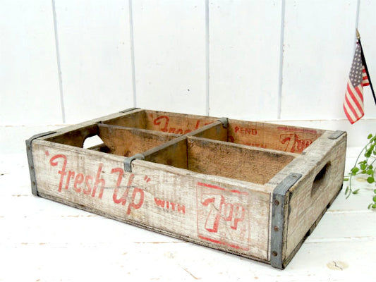 【7up】セブンアップ・ドリンク・白色・仕切り付き・60'sヴィンテージ・木箱/ウッドボックス