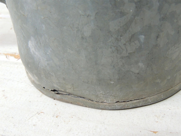 【ナンバー4】シャビーなアンティーク・ジョウロ・ウォータリングカン・じょうろ・ガーデニング