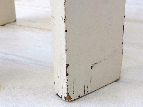 白色のシャビーなアンティーク・木製スツール/チェア USA