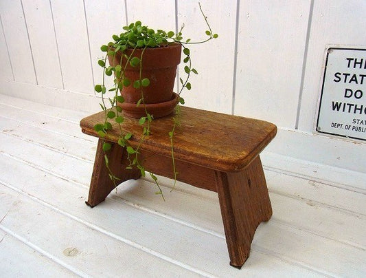 シャビーな木製のアンティーク・OLDスツール/踏み台/USA