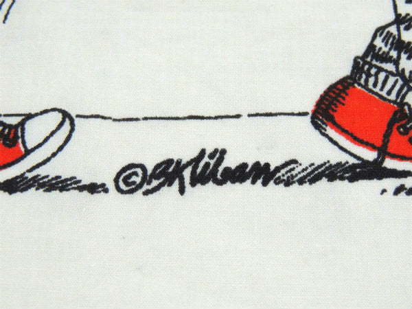 【クリバンキャット】赤いスニーカーを履いたネコ・ヴィンテージ・ユーズドシーツ(1/2)USA