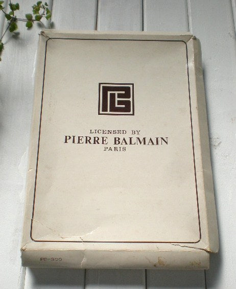 PARIS/ピエールバルマン・デッドストック・テーブルクロス&ナプキン2枚セット