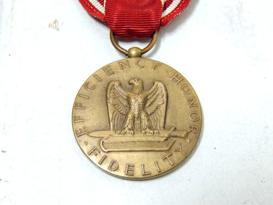 【ミリタリー・イーグル・鷲】ヴィンテージ・US ARMY・メダル・リボン付き・ブローチ