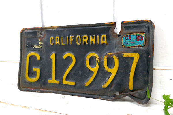 カリフォルニア・1963年・G 12997・ヴィンテージ・ブラック×イエロー・ナンバープレート