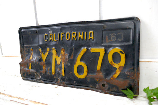 カリフォルニア・1963's・IYM679・ヴィンテージ・ブラック×イエロー・ナンバープレート