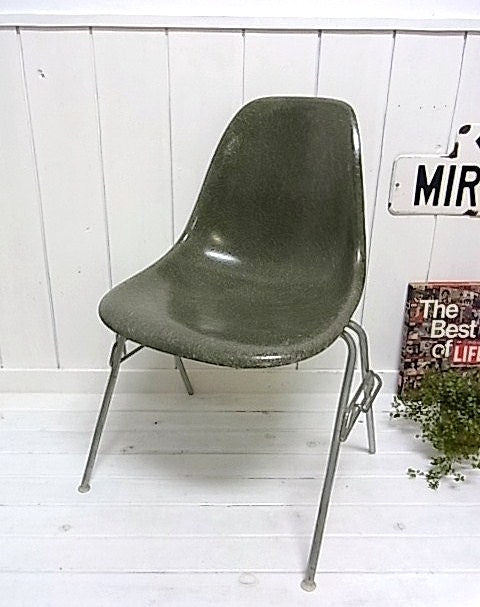 ハーマンミラー イームズ・サイドシェルチェア・FRP(エレファントグレー)USA