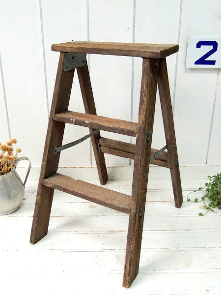 【オールドアメリカン】ペンキの付いた古い木製・アンティーク・ステップラダー・脚立・ガーデニング