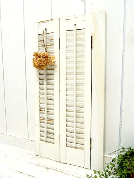 【オフホワイト色】木製・シャビーなヴィンテージ・ウッドシャッター/ルーバー/ヴォレー/建具 USA②