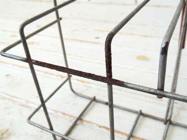 ハンドル&仕切り付き・シャビーなヴィンテージ・ワイヤーバスケット・カゴ・かご USA