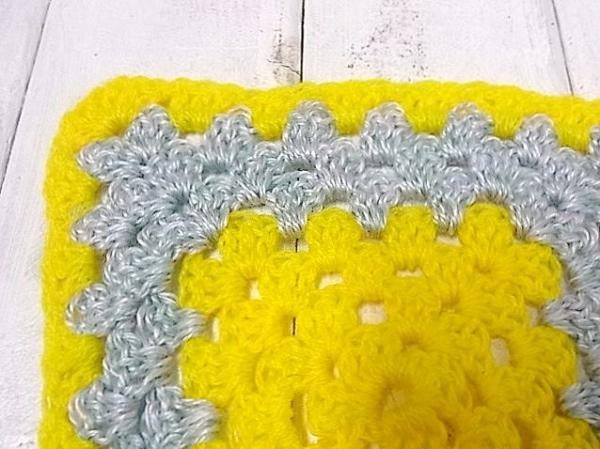 ハンドメイド モチーフ編み・ヴィンテージ・ニット・ブランケット/ひざ掛け USA