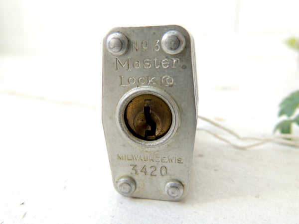 【Master・マスターロック】ヴィンテージ・南京錠・パッドロック・真鍮製・鍵付き・USA