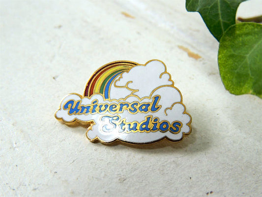 【Universal Studios】ユニバーサルスタジオ・レインボー&虹・ビンテージ・ピンバッジ・