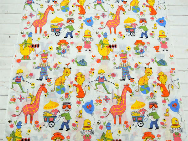 カラフル&キュートなサーカス柄・デッドストック・ヴィンテージ・ファブリック/生地/テキスタイル