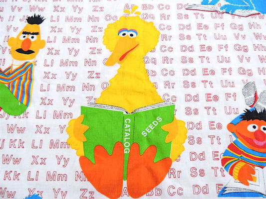 【セサミストリート】USA!アルファベット&読書柄・ヴィンテージ・ユーズドシーツ(1/2)
