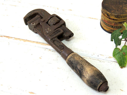 TRIMO PAT 1916 アンティーク ウッドハンドル 工具 パイプレンチ レンチ 大工道具 DIY