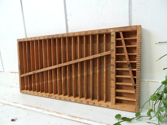 数字入り・仕切り付き・組み木・木製・アンティーク・飾り棚・プリンタートレイ・ウォールシェルフ