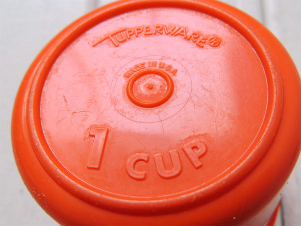 【タッパーウェア】オレンジ色・ヴィンテージ・メジャーリングカップ/計量カップ4個セット
