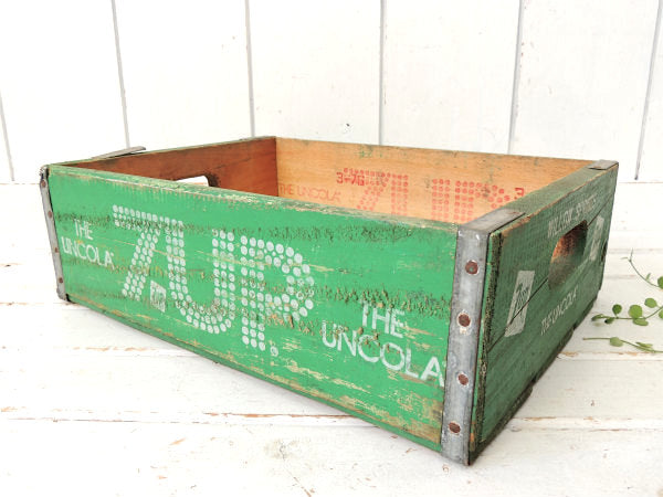 【7up】セブンアップ・炭酸ドリンク・緑色・70'ヴィンテージ・木箱/ウッドボックス USA