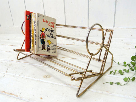 【ミッドセンチュリー】ゴールド色・メタル製・伸縮式・ヴィンテージ・ブックスタンド/本立て USA