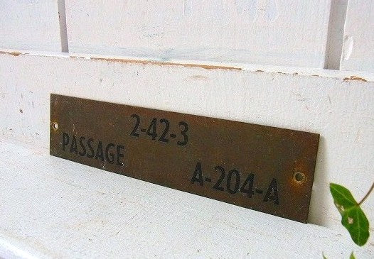 【PASSAGE】アメリカ海軍・真鍮製・40’sアンティーク・船内プレート/標示プレート