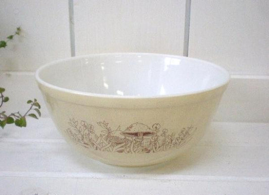 【パイレックス】キノコ・きのこ柄・PYREX・マッシュルーム・ミキシングボウ・食器