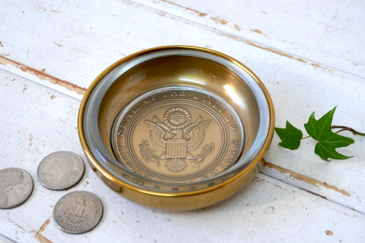 アメリカ合衆国 国章 GREAT SEAL OF THE UNITED STATES  ヴィンテージ・ガラス皿 灰皿 コインディッシュ アシュトレイデッドストック Made in U.S.A. 愛国心