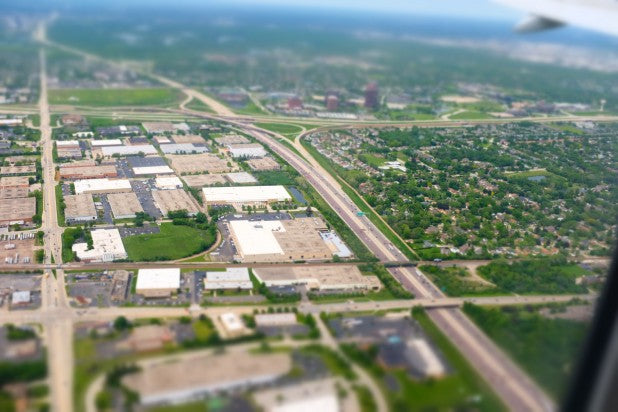 ANA旅  まもなくシカゴ・オヘア国際空港　上空！ トップクラスのおもてなし客室乗務員