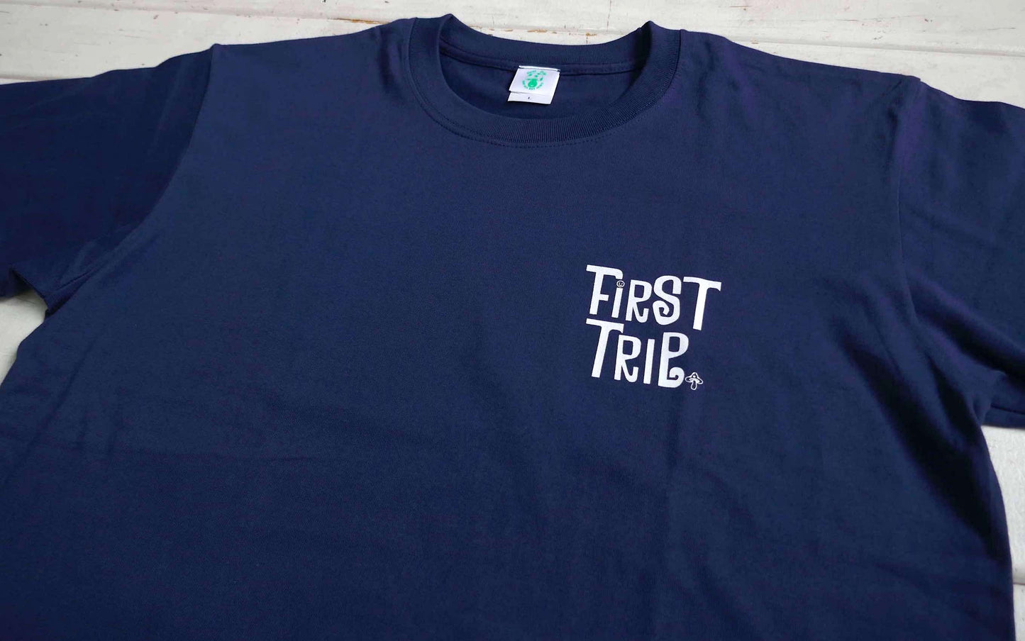 First Trip ファーストトリップ スマイリーフェイス＆キノコ 60's デザイン インディゴ オリジナル Tシャツ 新品 アパレル