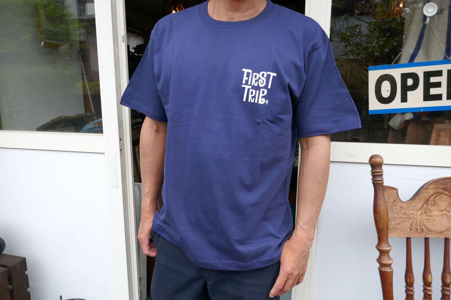 First Trip ファーストトリップ スマイリーフェイス＆キノコ 60's デザイン インディゴ オリジナル Tシャツ 新品 アパレル