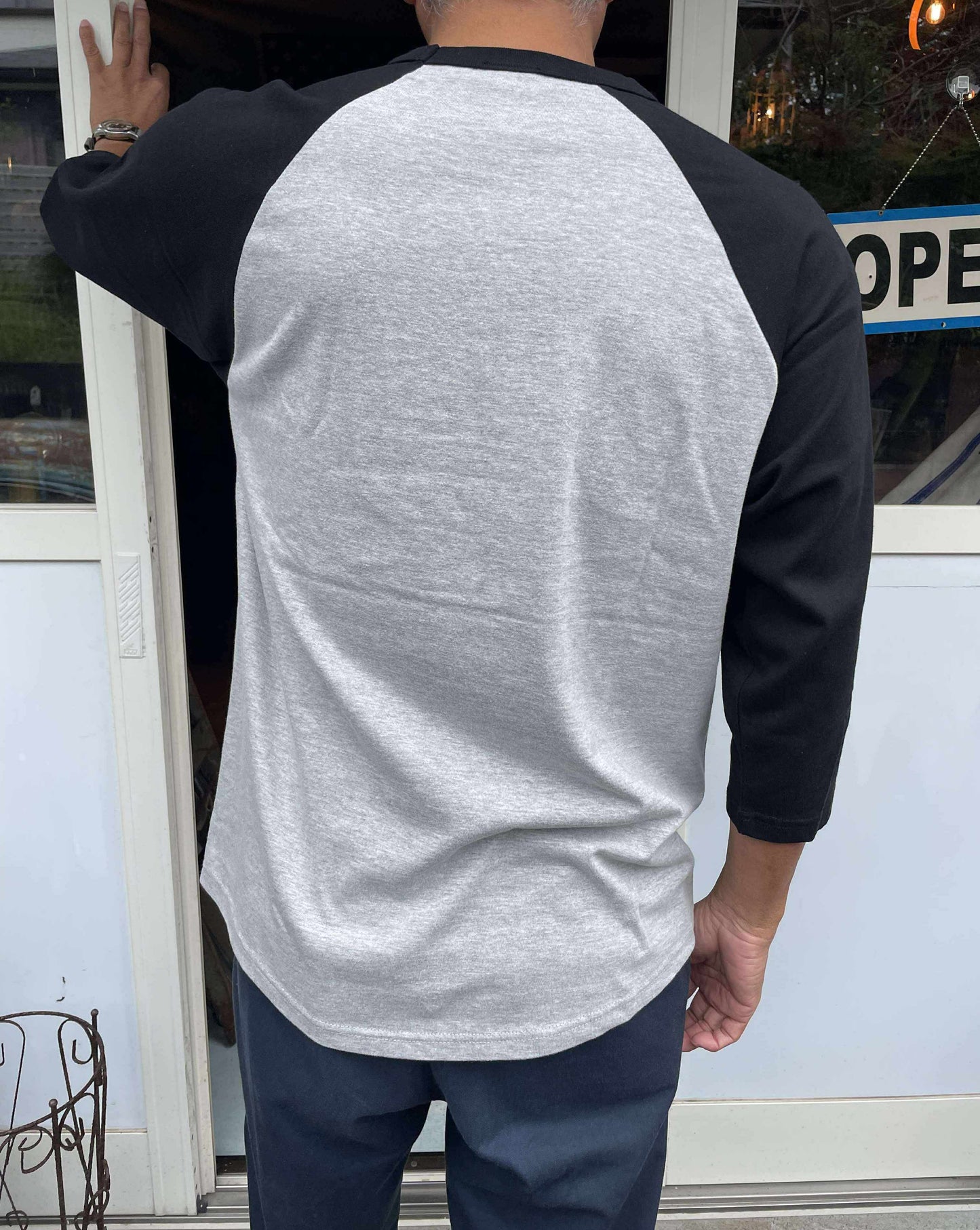新色！First Trip Surf All Day ファーストトリップ カレッジロゴ グレー×ブラック オリジナル ラグラン七分袖 Tシャツ ラグランスリーブ ベースボールTシャツ 新品 アパレル