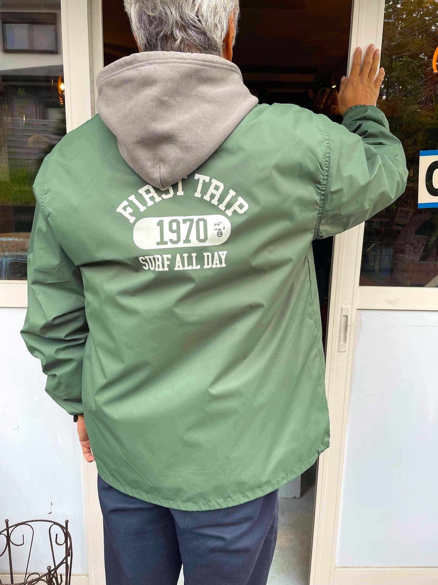 First Trip Surf All Day ファーストトリップ カレッジロゴ コーチジャケット フォレストグリーン オリジナル   裏地付 Lサイズ