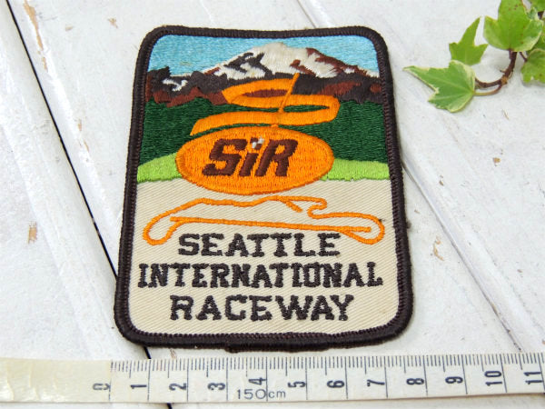 SIRドラッグレース SEATTLE INTERNATIONAL RACEWAY  ホットロッド カスタムカー バイクデッドッストック ヴィンテージ ワッペン　刺繍ワッペン USA アメ車