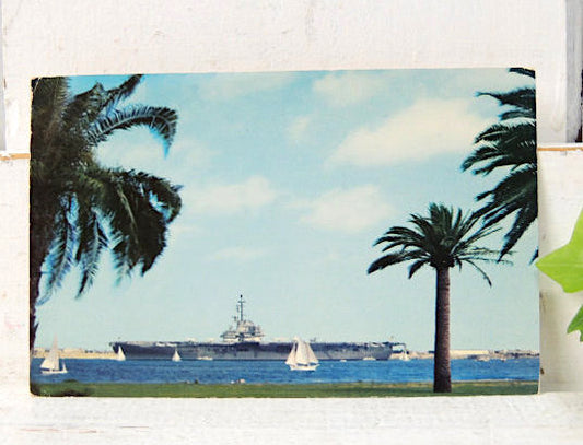 ミッドウェイ アメリカ海軍 航空母艦 AIRCRAFT CARRIER カリフォルニア サンディエゴ・ヴィンテージ・ポストカード ミリタリー