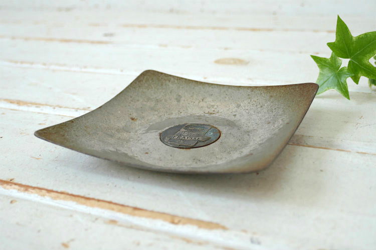 FRAYSSE PARIS フランス メタル製 ハンマードフィニッシュ ヴィンテージ トレイ　ケーリュケイオン 薬局　ヴィンテージ  フランスプレート