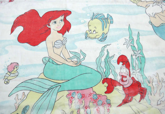 ディズニー リトルマーメイド アリエル フランダー セバスチャン トリトン王 ユーズドシーツ フラットタイプ USA