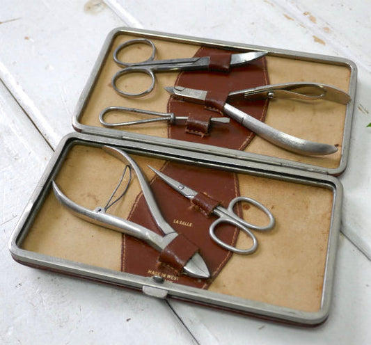 LA SALLE 西ドイツ WESTERN GERMANY レザー製 ヴィンテージ ネイルケア トラベルキット