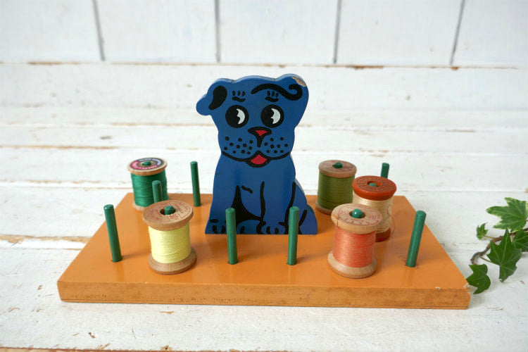 犬 モチーフ 木製 ヴィンテージ スプールホルダー 糸巻きホルダー キュート USA