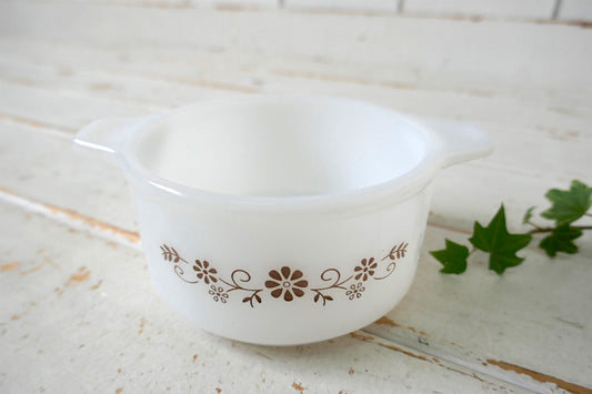 Dynaware PYR-O-REY ミルクガラス製 花柄 ヴィンテージ ボウル キャセロール 小 耐熱容器 食器 グラタン皿