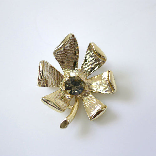 Gerry's ゲーリーズ フラワー 花 ラインストーン ゴールドトーン ヴィンテージ ブローチ アクセサリー コスチュームジュエリー USA