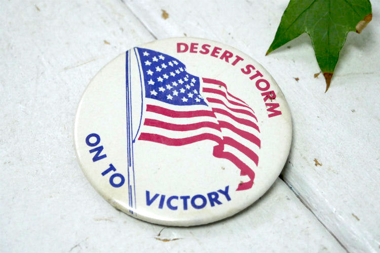 アメリカ 星条旗　DESERT STORM ON TO VICTORY 愛国心 ヴィンテージ 缶バッジ USA